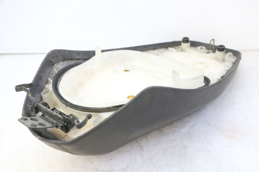 photo de SELLE HONDA SCV LEAD 100 (2003 - 2007) - Primo piano tecnico