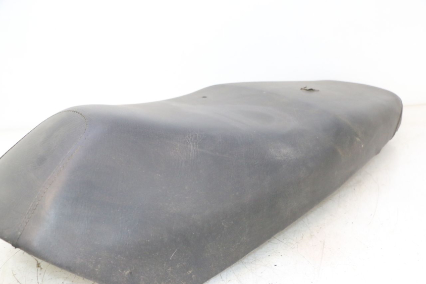 photo de SELLE HONDA SCV LEAD 100 (2003 - 2007) - Caratteristiche distintive