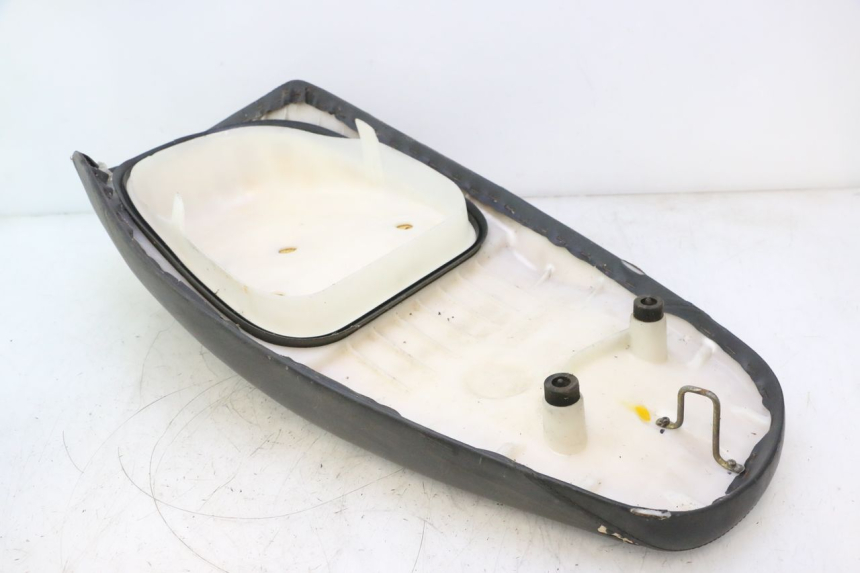 photo de SELLE HONDA SCV LEAD 100 (2003 - 2007) - Stato della superficie e materiale
