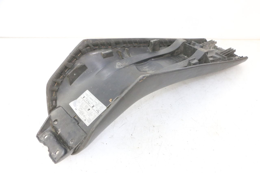 photo de SELLA DERBI SENDA SM DRD 50 (2008 - 2013) - Caratteristiche distintive