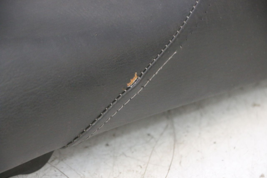 photo de SELLA HONDA SH 125 (2001 - 2003) - Ispezione visiva dettagliata