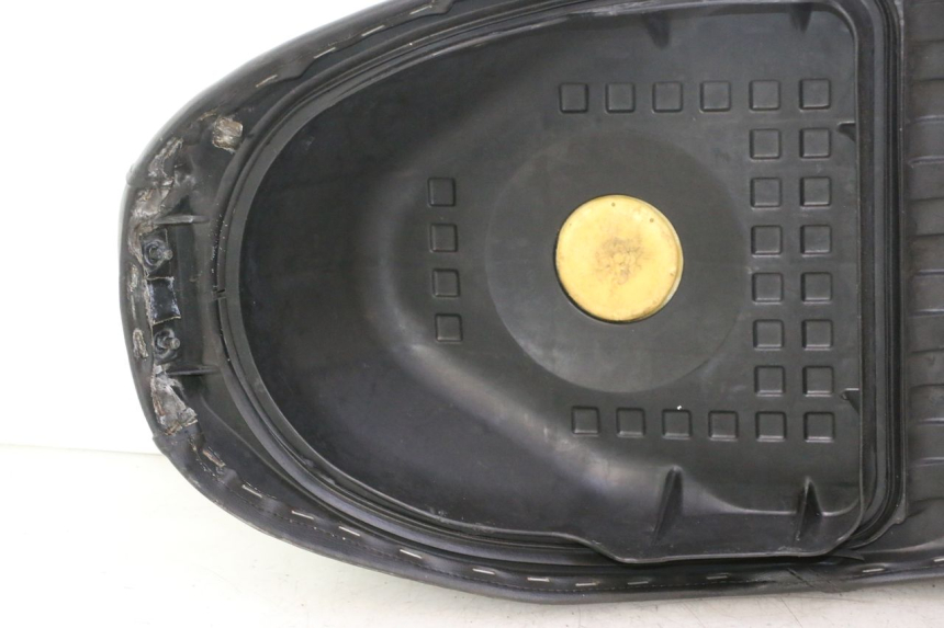 photo de SELLA HONDA SH 125 (2001 - 2003) - Zoom sullo stato d'uso