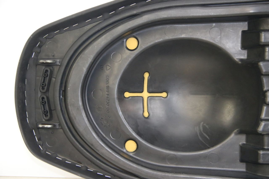 photo de SELLA MBK SKYCRUISER 125 (2006 - 2009) - Stato della superficie e materiale