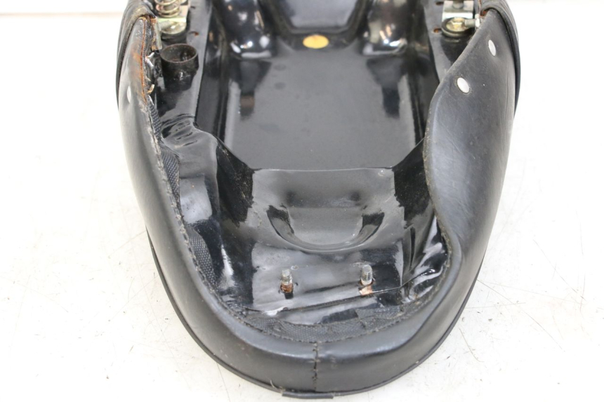 photo de SELLA SKYTEAM SKYMAX PRO 125 (2012 - 2016) - Stato della superficie e materiale