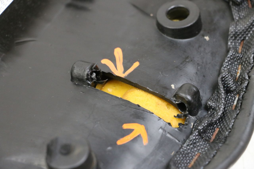 photo de SELLA PEUGEOT SPEEDFIGHT 4 2T 50 (2015 - 2019) - Dettagli dei punti di fissaggio