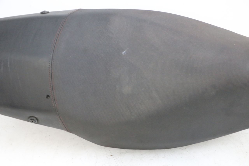 photo de SELLA PEUGEOT SPEEDFIGHT 4 4T EFI 50 (2021 - 2025) - Zoom sui componenti