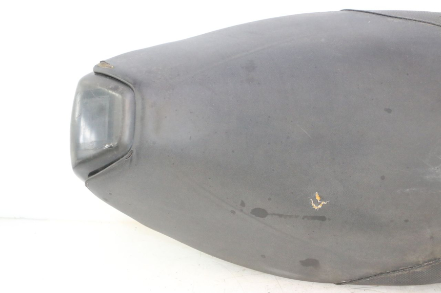 photo de SELLE PEUGEOT SPEEDFIGHT LC 50 (1996 - 2002) - Focus sulla struttura