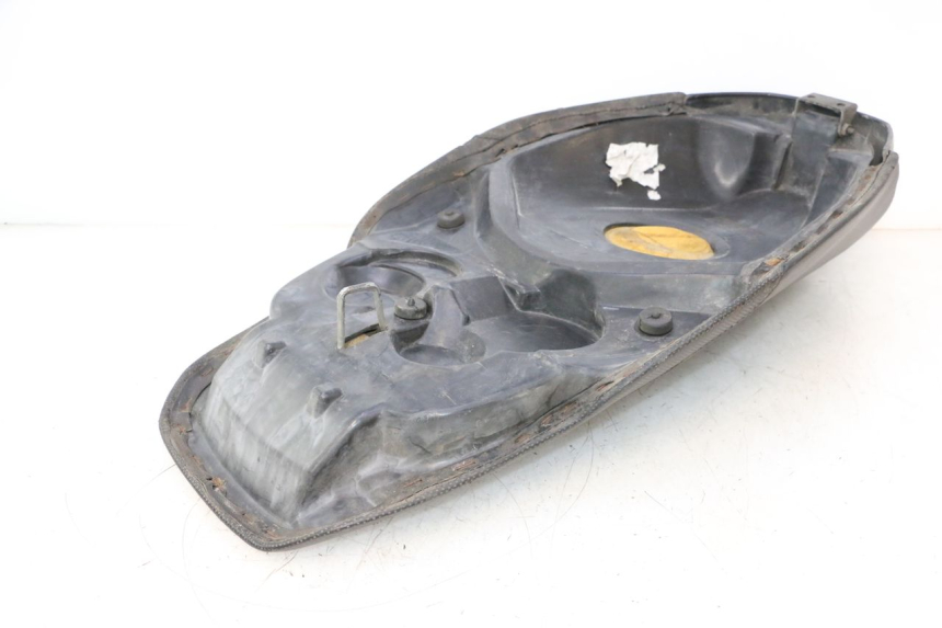 photo de SELLE PEUGEOT SPEEDFIGHT LC 50 (1996 - 2002) - Primo piano tecnico