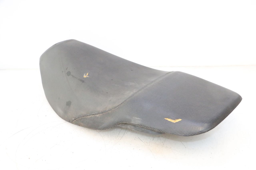 photo de SELLE PEUGEOT SPEEDFIGHT LC 50 (1996 - 2002) - Stato della superficie e materiale