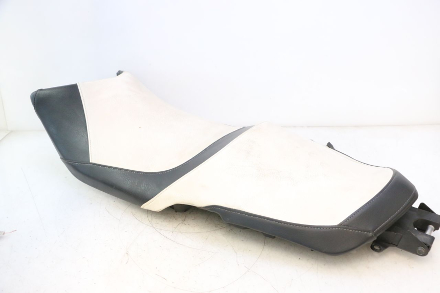 photo de SELLA CAN-AM SPYDER RS 1000 (2008 - 2012) - Ispezione visiva dettagliata