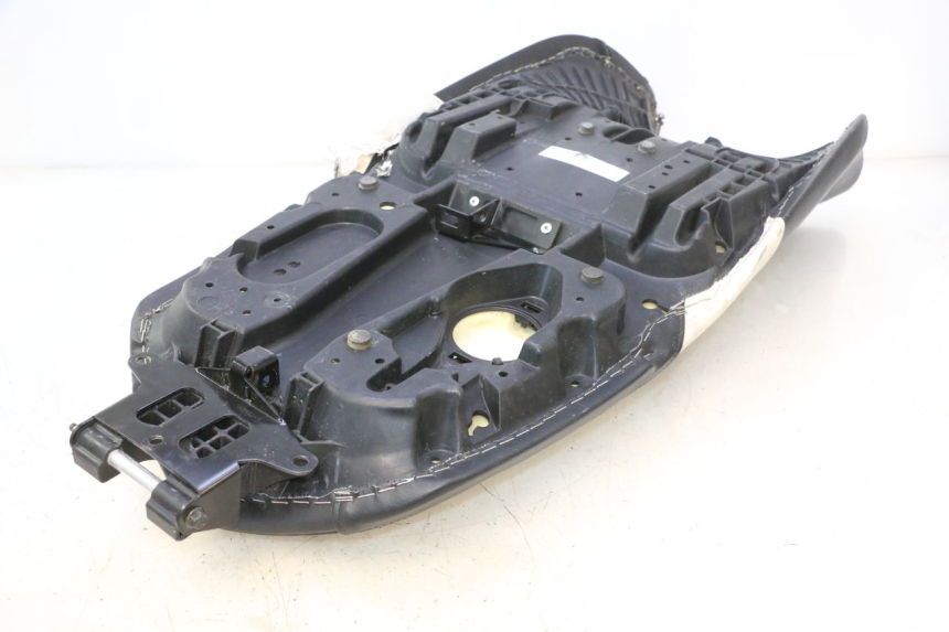photo de SELLA CAN-AM SPYDER RS 1000 (2008 - 2012) - Dettagli dei punti di fissaggio