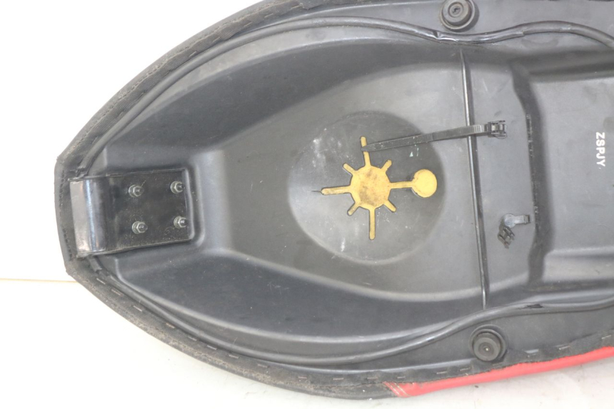 photo de SELLE APRILIA SR 2T 50 (2012 - 2017) - Altra vista dell'articolo