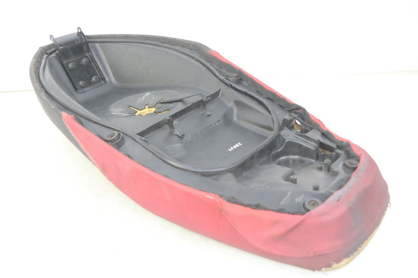 photo de SELLE APRILIA SR 2T 50 (2012 - 2017) - Ricambio usato controllato