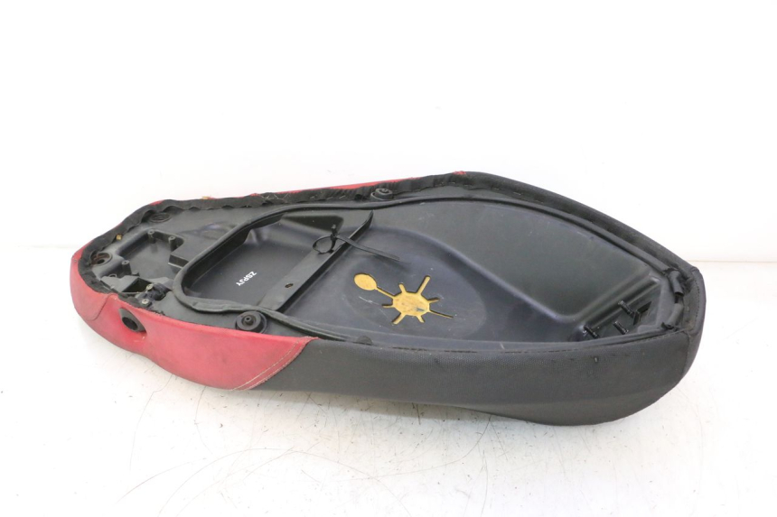 photo de SELLE APRILIA SR 2T 50 (2012 - 2017) - Primo piano tecnico