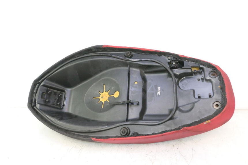 photo de SELLE APRILIA SR 2T 50 (2012 - 2017) - Marcature e riferimenti originali