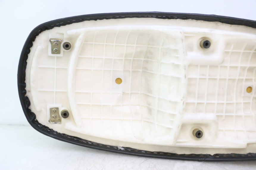photo de SELLA RAZZO STEED 125 (2012 - 2018) - Dettagli dei punti di fissaggio
