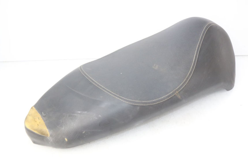 photo de SELLE PEUGEOT STREETZONE 4T 50 (2018 - 2023) - Zoom sullo stato d'uso