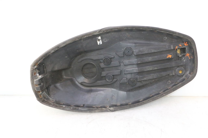 photo de SELLE MBK STUNT NAKED 50 (2004 - 2018) - Stato della superficie e materiale