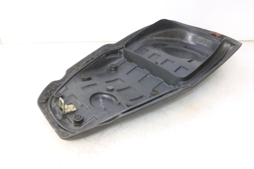 photo de SELLA KYMCO SUPER 8 2T 50 (2007 - 2013) - Zoom qualità usato