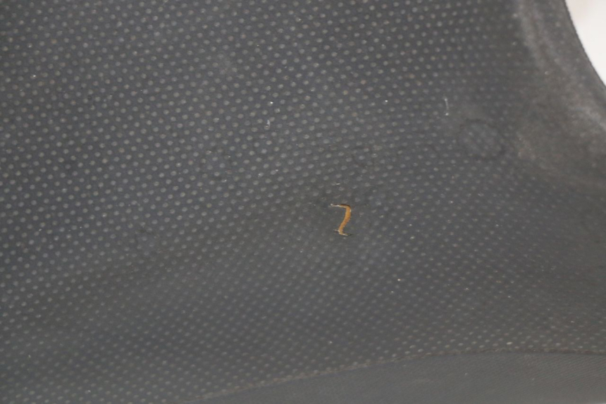 photo de SELLA SUZUKI GS F 500 (2004 - 2007) - Zoom sullo stato d'uso