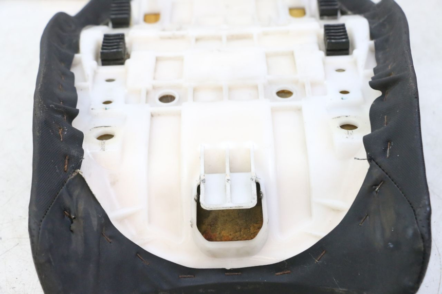 photo de SELLA SUZUKI GSF S BANDIT 600 (2000 - 2004) - Altra angolazione