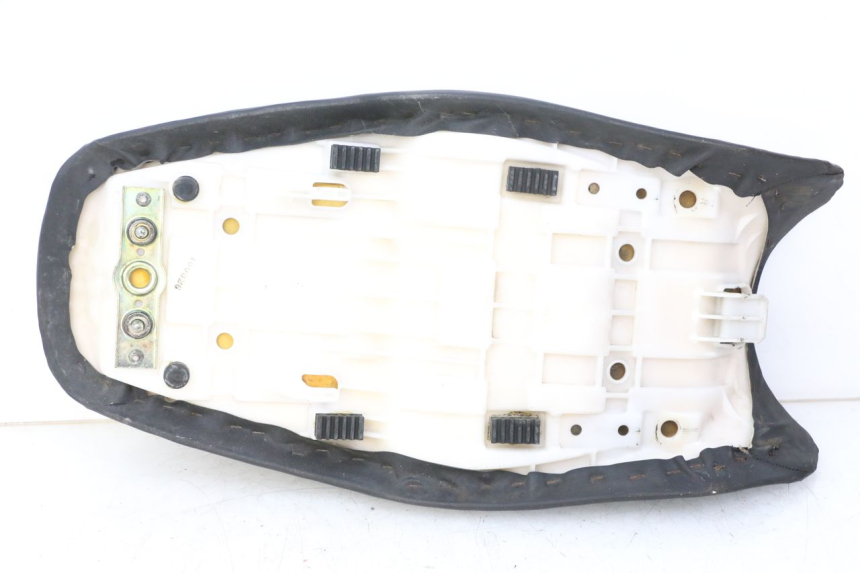 photo de SELLA SUZUKI GSF S BANDIT 600 (2000 - 2004) - Marcature e riferimenti originali