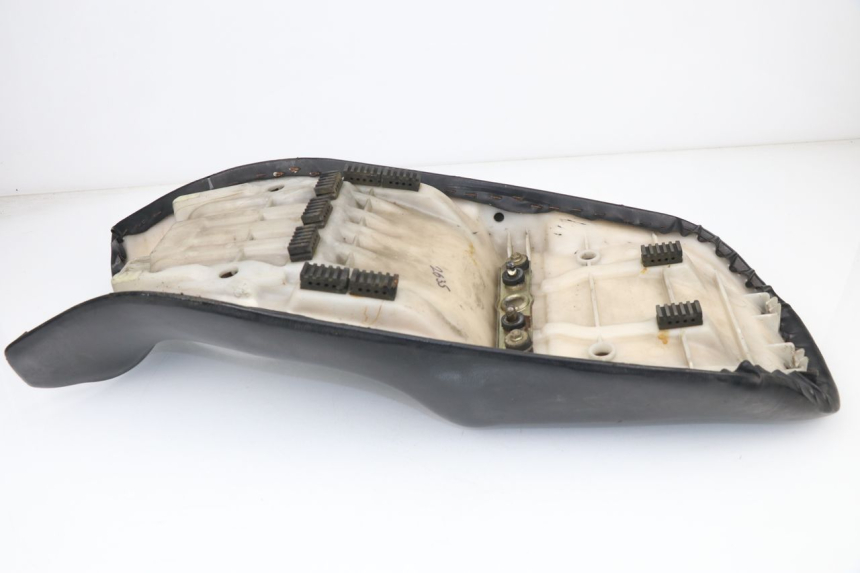 photo de SELLA SUZUKI GSX F GSXF 750 (1988 - 1998) - Altra vista dell'articolo