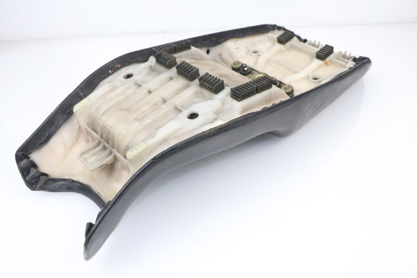 photo de SELLA SUZUKI GSX F GSXF 750 (1988 - 1998) - Focus sulla struttura