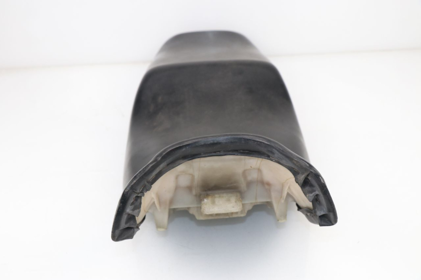 photo de SELLA SUZUKI GSX F GSXF 750 (1988 - 1998) - Zoom sullo stato d'uso