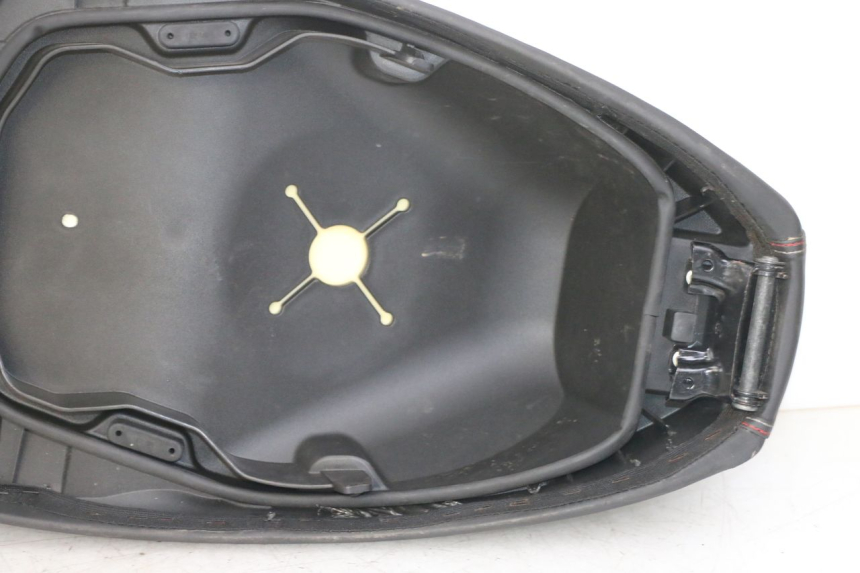 photo de SELLE APRILIA SXR 50 (2021 - 2023) - Zoom qualità usato