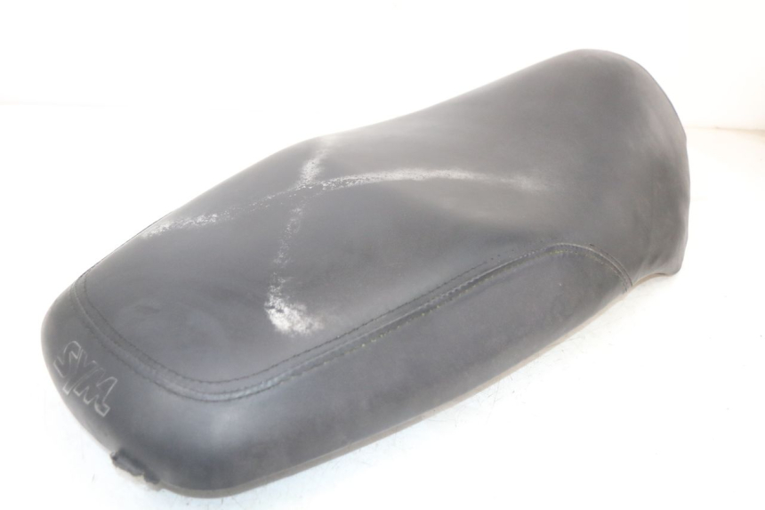 photo de SELLE SYM ORBIT III 3 4T 50 (2018 - 2021) - Dettagli dei punti di fissaggio