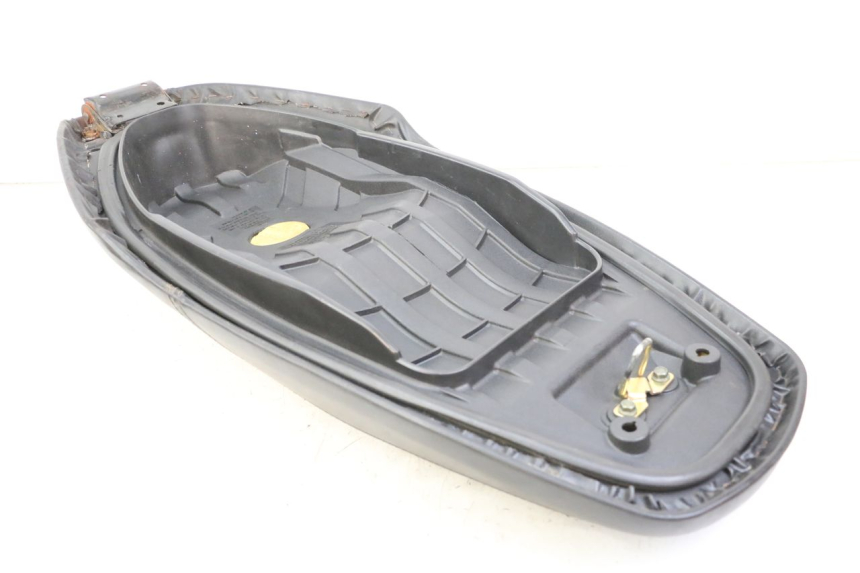 photo de SELLE SYM ORBIT III 3 4T 50 (2018 - 2021) - Primo piano ad alta risoluzione