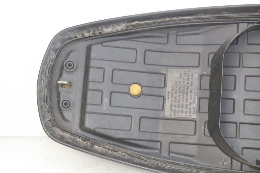 photo de SELLE SYM SYMPHONY 125 (2009 - 2015) - Stato della superficie e materiale