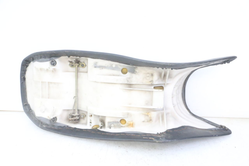 photo de SELLA YAMAHA TDR DELTABOX 125 (1997 - 2003) - Marcature e riferimenti originali