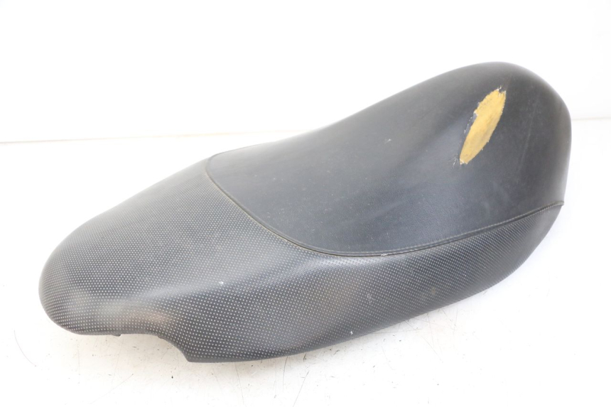 photo de SELLE PEUGEOT TKR TREKKER FURIOUS 50 (2005 - 2014) - Caratteristiche distintive