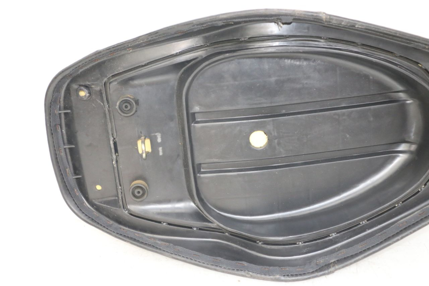 photo de SELLA BAOTIAN TRAVEL SPIRIT 50 (2010 - 2012) - Marcature e riferimenti originali