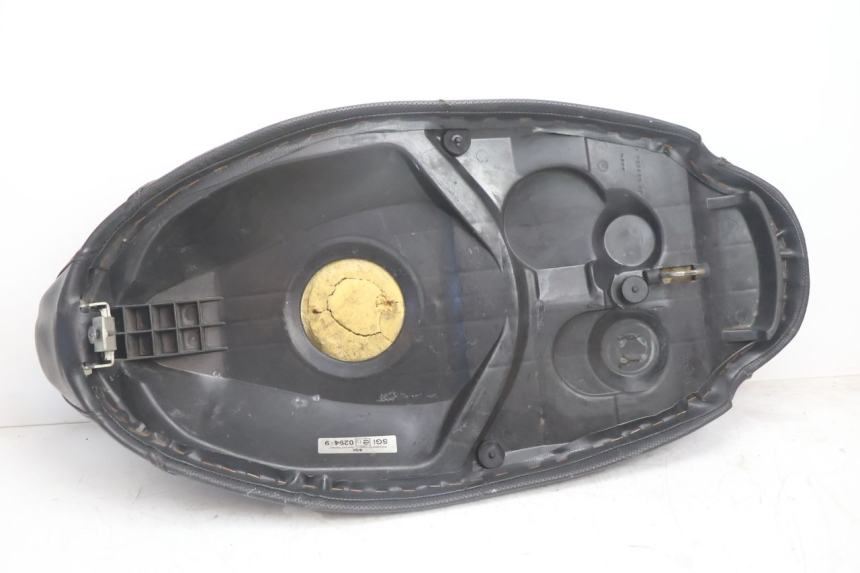 photo de SELLA PEUGEOT TREKKER TKR 50 (2005 - 2014) - Stato della superficie e materiale