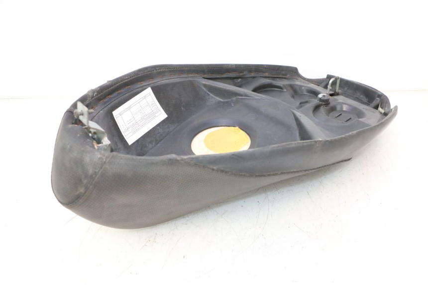 photo de SELLA PEUGEOT TREKKER 50 (1995 - 2004) - Altra angolazione