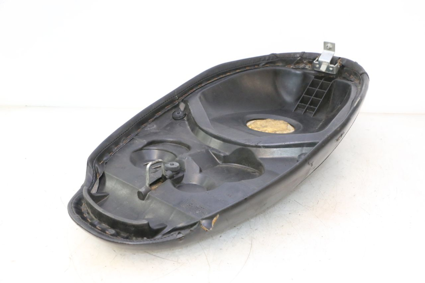 photo de SELLA PEUGEOT TREKKER 50 (1995 - 2004) - Foto prodotto supplementare