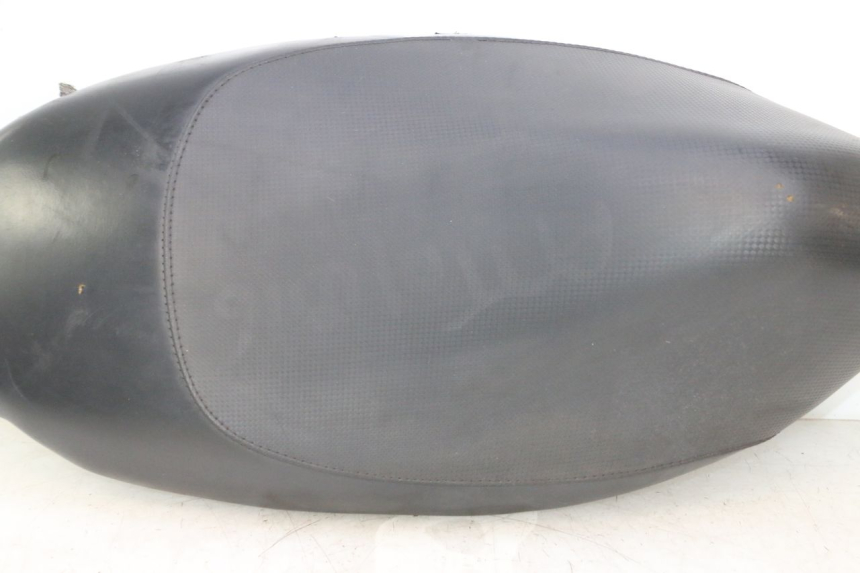 photo de SELLA PEUGEOT TREKKER 50 (1995 - 2004) - Zoom qualità usato