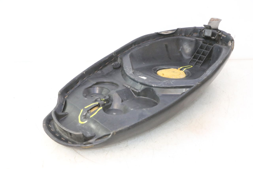 photo de SELLA PEUGEOT TREKKER 50 (1995 - 2004) - Focus sulla struttura