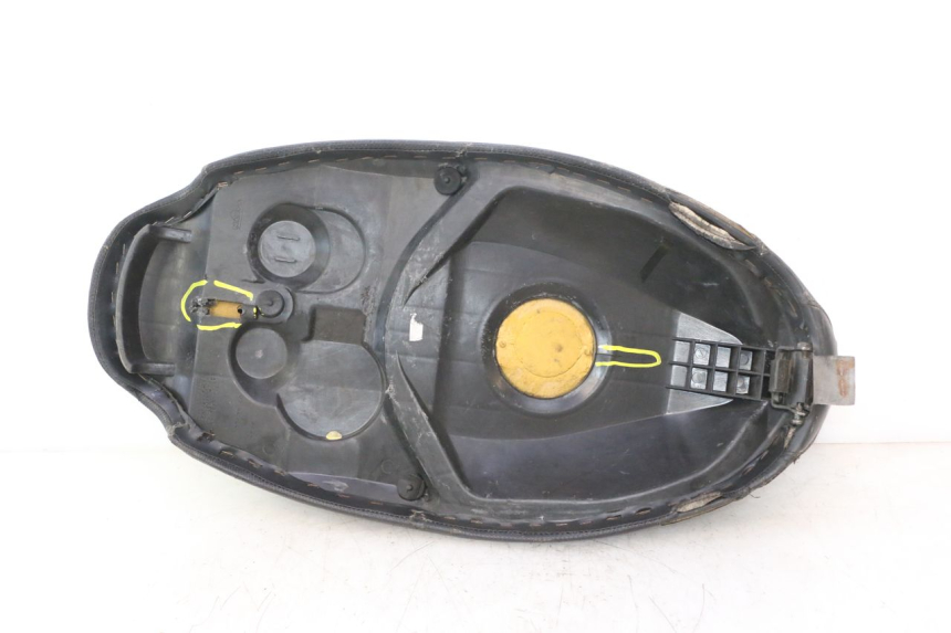 photo de SELLA PEUGEOT TREKKER 50 (1995 - 2004) - Vista principale