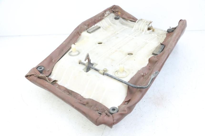 photo de SELLE HONDA TRX 300 (1988 - 2000) - Primo piano tecnico