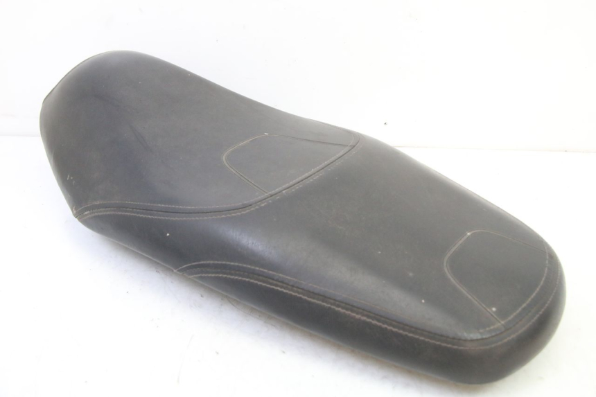 photo de SELLE PEUGEOT TWEET 4T 50 (2014 - 2019) - Marcature e riferimenti originali