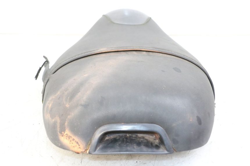 photo de SELLA PIAGGIO TYPHOON 50 (2000 - 2009) - Dettagli dei punti di fissaggio