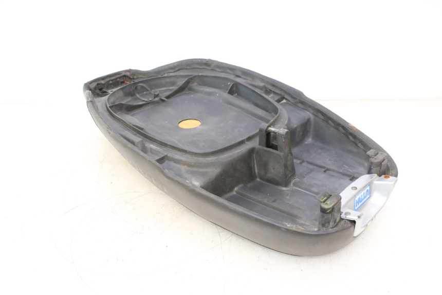 photo de SELLE PIAGGIO TYPHOON 50 (1993 - 1999) - Caratteristiche distintive