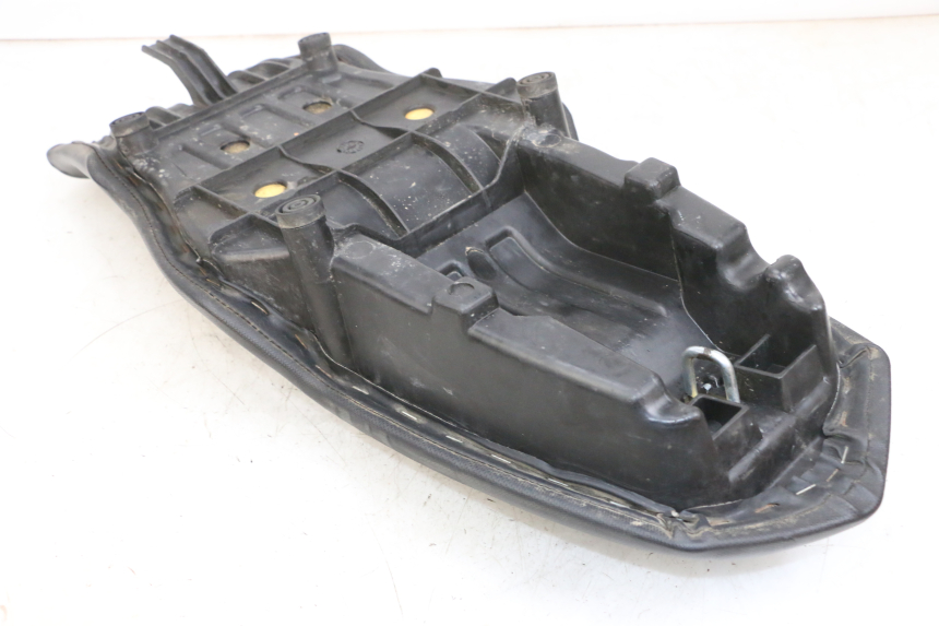 photo de SELLA YAMAHA TZR 50 (2008 - 2016) - Marcature e riferimenti originali