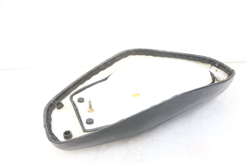 photo de SELLE UNIVERSAL BIKE ZN50QT-11B 50 (2018 - 2021) - Vista d'insieme del prodotto