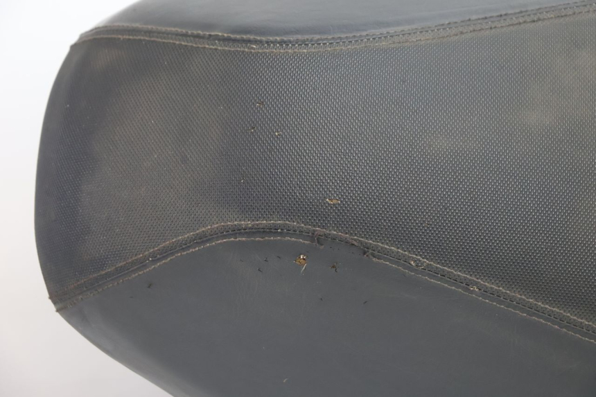 photo de SELLE PEUGEOT V-CLIC VCLIC 50 (2007 - 2013) - Zoom sullo stato d'uso
