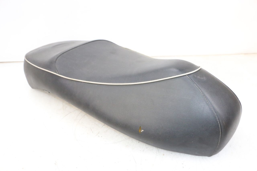 photo de SELLA PIAGGIO VESPA GTS SUPER IE 125 (2009 - 2016) - Caratteristiche distintive